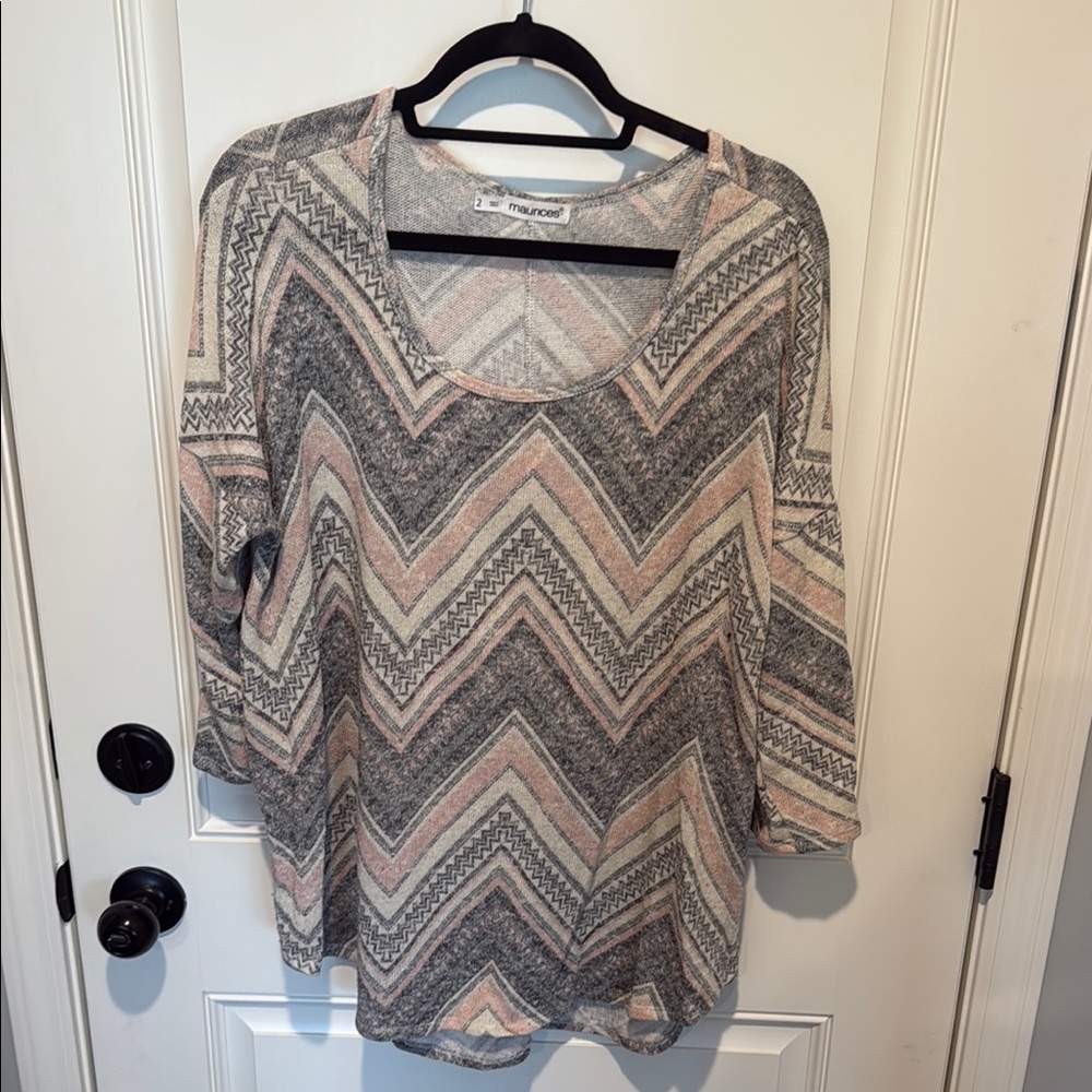 Women's Chevron Pattern Top - Pink and Gray